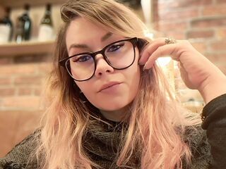 MonikRoxane