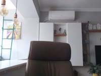 I am a nice person, sociable, with  a great sense of humour , i like to make a lot of friends and be surrounded by great people.Come talk to me and let