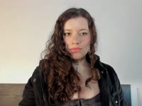 hi i am a horny young woman that like to have fun and try new things out wanna try me out?