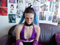 COSMIC GIRL ENERGY, 20 ans. Française. Es-tu prêt à entrer dans ma matrice ? Si tu veux te projeter dans le futur mais profiter du moment présent avec moi, c’est ici que ça se passe. Attention cependant, je ne voyage jamais seule. Toujours accompagnée de mes jouets galactiques aussi longs et vibrants que ma langue. Je profite parcours le système solaire pour goûter à certains plaisirs coupables, et j’ai besoin de toi pour ça. Sur quelle planète veux-tu me rejoindre ? MERCURE--->  Je lèche, je crache et puis gorge profonde. VENUS--->  Oups je me prends du sperm partout et ça dégouline. TERRE---> Je parle, tu t’exécutes, je te dirige toi et ta branlette, bref je domine. MARS---> Je suis tout à toi et à tes ordres, je n’écoute que toi, bref je me soumets. JUPITER---> Je mets de la musique, je danse et me déshabille progressivement, c’est de plus en plus chaud. URANUS---> Je fais couler mon bain, de l’eau coule sur mes seins, c’est chaud, ça m’excite beaucoup trop. SATURNE---> Je réponds à tes fétiches, à tes fantasmes, à tes envies : dis moi tout. NEPTUNE---> Je suis ta petite amie, je tombe amoureuse de toi. <333 Me voici toute mouillée, j