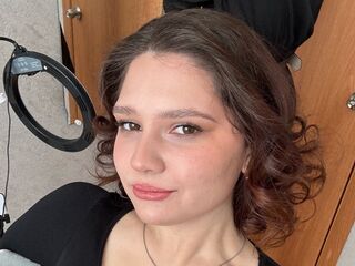naughty cam girl masturbating with dildo AlettiKolini