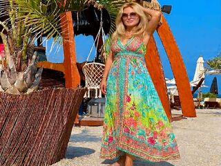 hot cam girl fingering pussy AnneNicolle