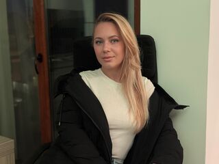 fingering camgirl video AnyaLior
