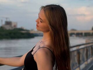 fingering girl chat BeliaAlvino