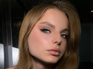 Kinky webcam girl DoraWilliams