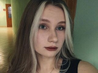free live chatroom DorthyZurkus