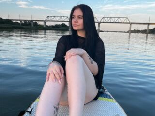 camwhore fingering pussy LoryRzucidlo