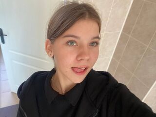 camwhore shaved pussy NadineGene