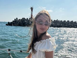 nude webcam YaekoBrowers