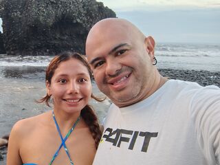 live couple sexcam AliceandGeorge