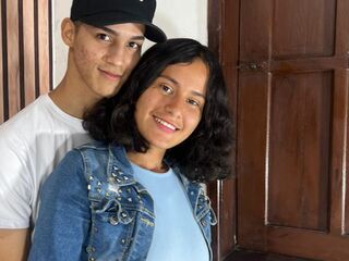 hot cam couple masturbating with dildo CnadyAndOliver