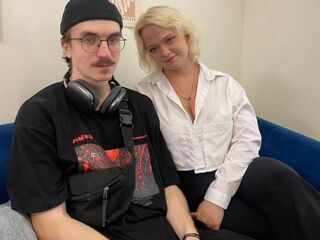 anal sex webcam couple FinnandAria