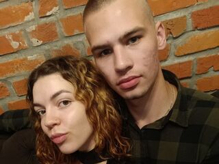 hot web cam couple MaxAndEva