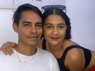 camcouple video chat room YalyAndTony