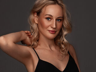 bdsm girlcam AbeyAmaze