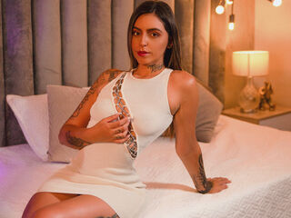 free livecam AlannaBenz