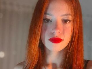cam girl playing with vibrator AliceCrox