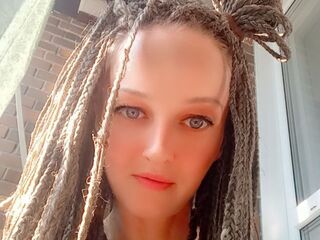 naked cam girl AliseThompson