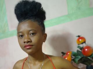 shaved pussy web cam AlphonsineRazafy