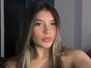 chatroom cam AmberCamacho