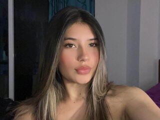 camgirl showing pussy AmberColomb