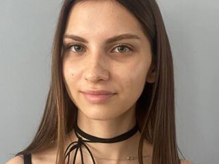 camgirl playing with vibrator AmellieRose