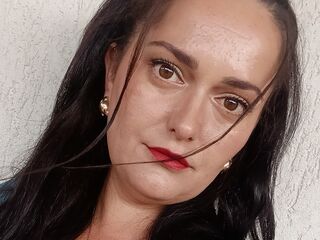 camwhore shaving pussy AmiraCeleste