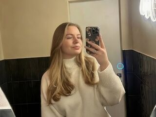 camgirl webcam sex picture AryaThomas