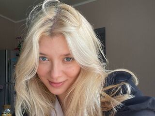 nude gamgirl AshleaVadner