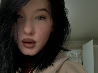 shower webcam BellaRoyz
