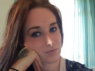 naked camgirl BrookeMoon