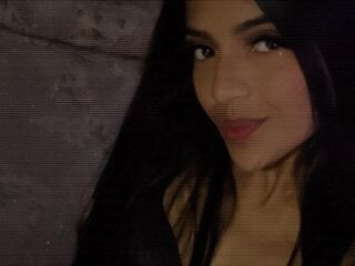 hot cam girl masturbating with sextoy CamyRoux