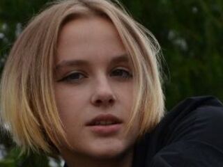 naked webcamgirl video CarMiller