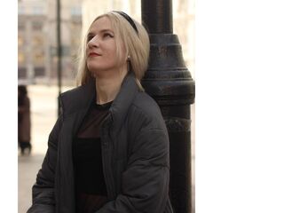 webcamgirl chat room CarinGoodwin