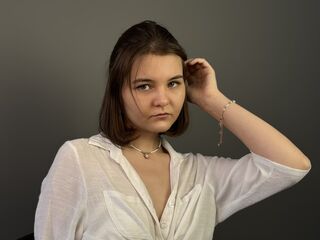 naked cam girl masturbating with dildo CaritaMattox