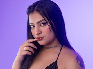 camgirl masturbating with dildo CarlaMilano