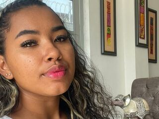 camgirl video chat CinnaPasiony