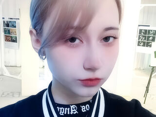 girl ClaraParks