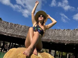 naked girl with webcam masturbating with vibrator ClarettaPittmann