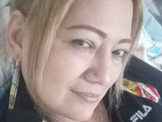 webcam babe chatroom ClauSommers