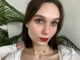 cam girl sexchat CwenFurnish