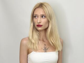 hot cam girl masturbating with dildo CweneBagge