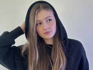 nude webcamgirl DainaFranklin