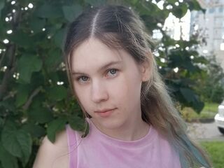 hot webcamslut DeidreSarin