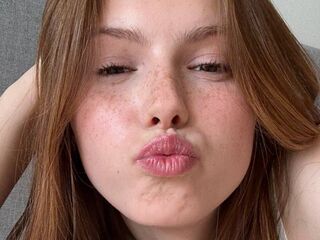 free live chatroom DianaMuse