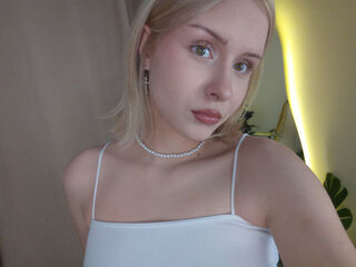 fingering girl cam picture DorisMaurs