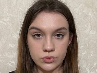 cam chatroom DwanaNewtown