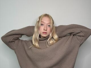 naughty camgirl masturbating EleneDevon