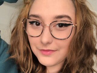 shower live cam EllaChristine