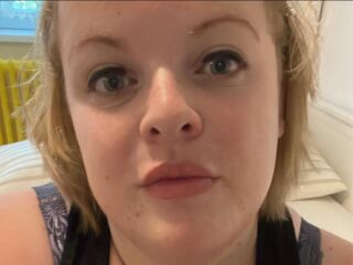 camgirl video chat EllaConway